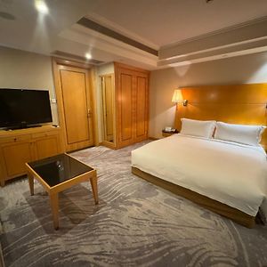 Accessible King Room